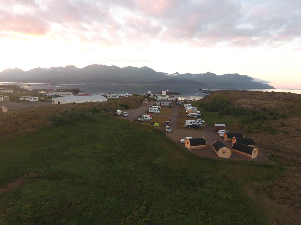 Framtid Camping Lodging Barrels Hotel Djupivogur Exterior photo